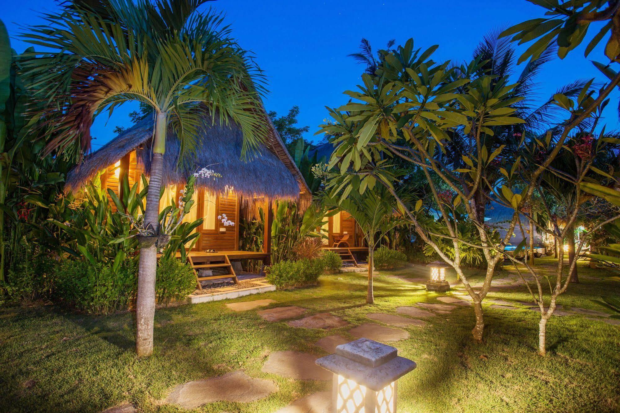 Ts Hut Lembongan Hotel Nusa Lembongan  Exterior photo